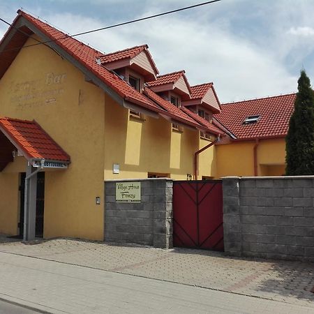 Village House Fonzy Грабушице Экстерьер фото